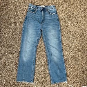 Abercrombie Ankle Straight Ultra High Rise Jean, distressed